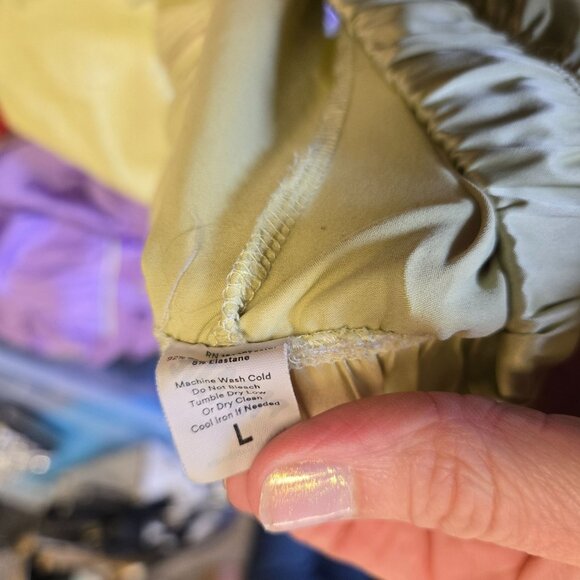 Parade Luxe Satin Pajama Set Key Lime Green Yellow Women's  L - Picture 10 of 16